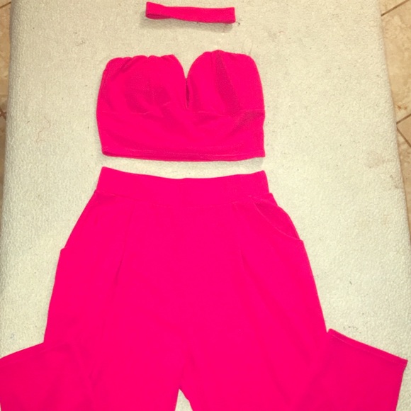 Dresses & Skirts - Pink 3 Piece set includes matching choker